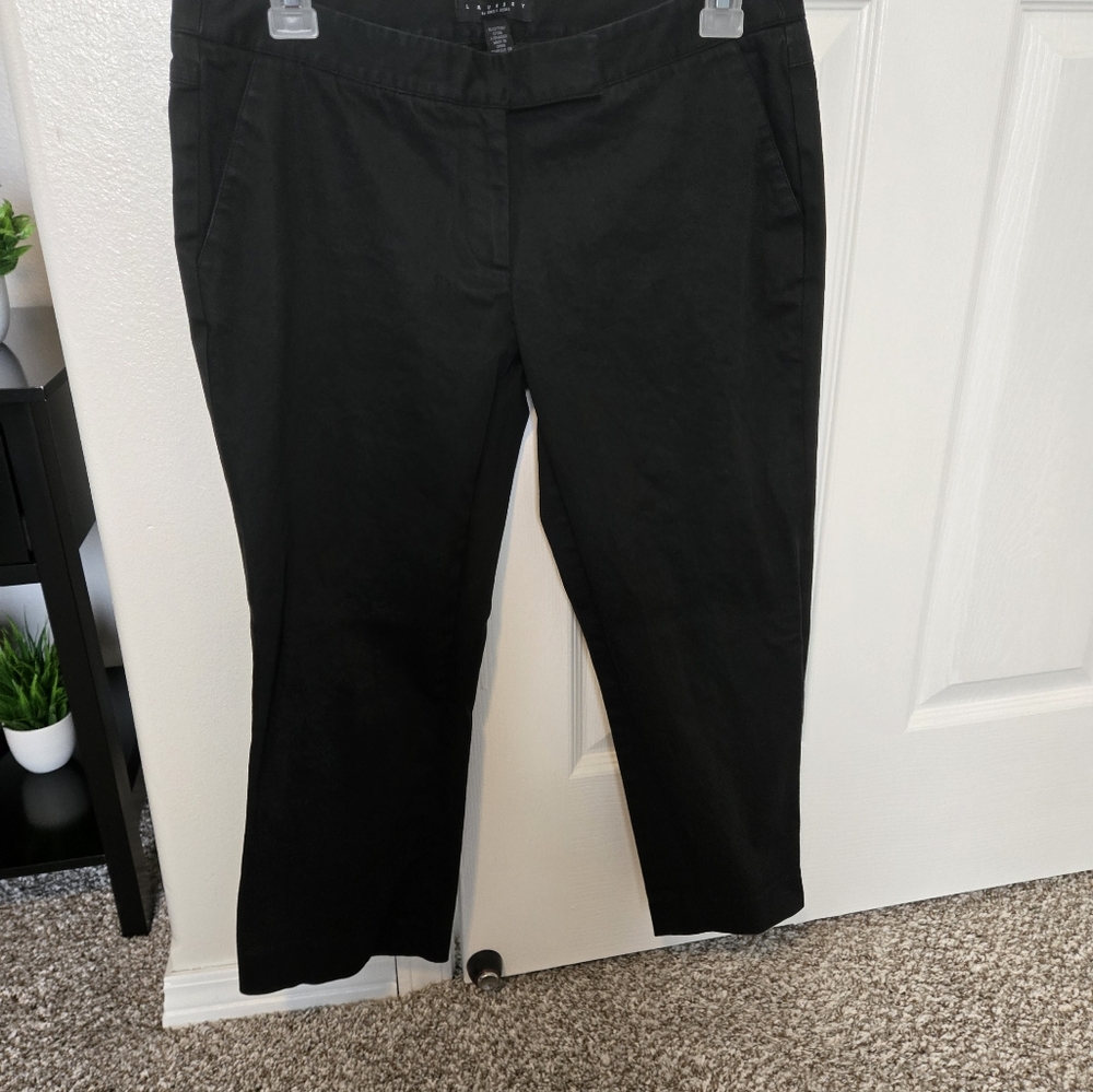 Womens Laundry Black Capri Pants